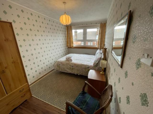 West End Hidden Gem - Modern 2-Bedroom Apartment With Residents Patio Glasgow Eksteriør billede