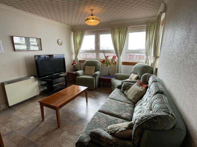 West End Hidden Gem - Modern 2-Bedroom Apartment With Residents Patio Glasgow Eksteriør billede